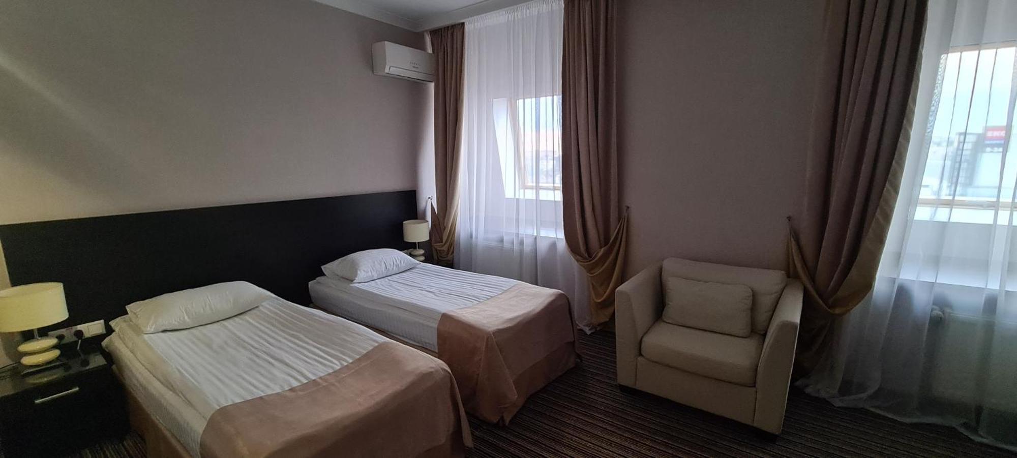 Hotel Optima Sumy Exterior foto